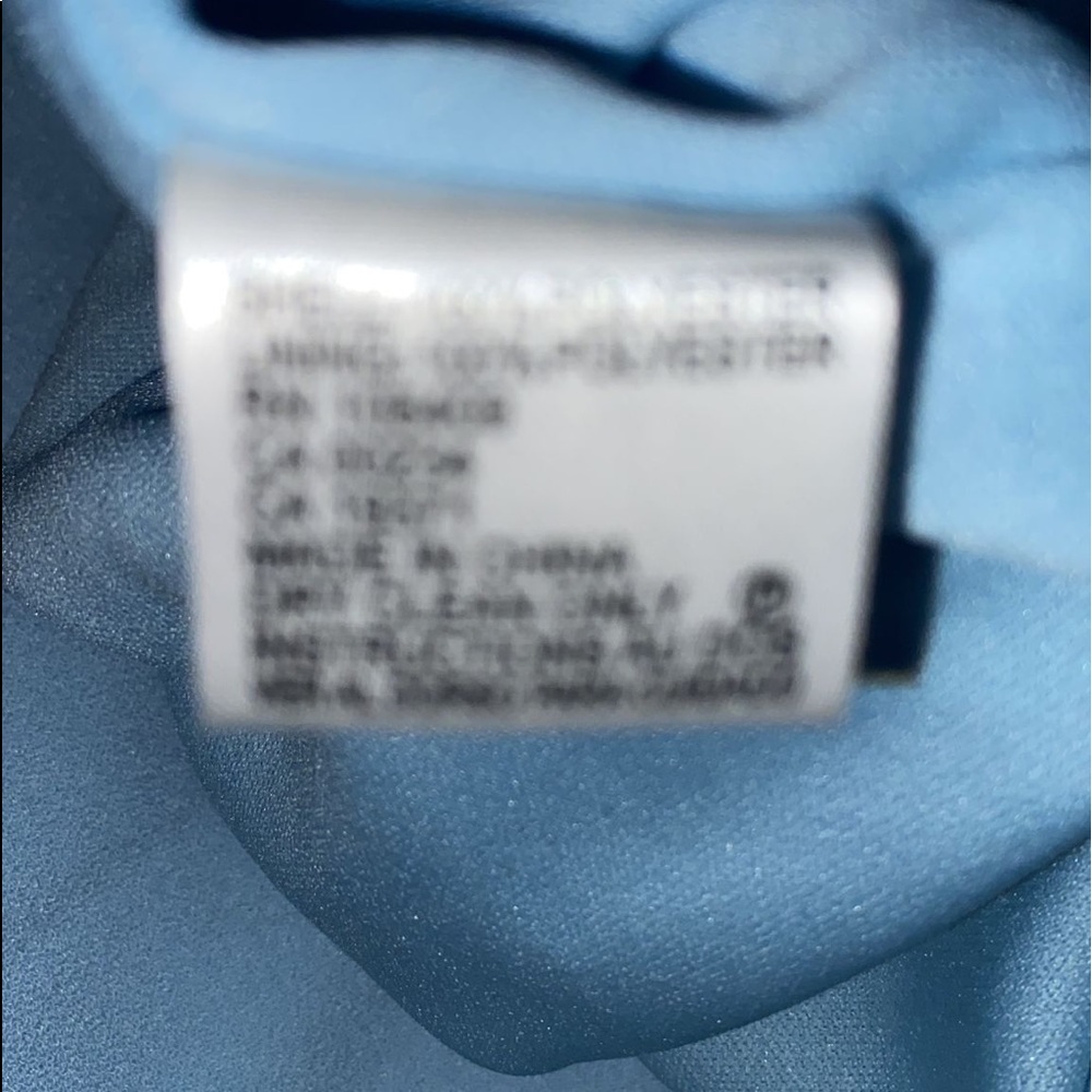 Tahari by Arthur S. Levine Women's Sleevless V-Neck Crepe - Picture 16 of 16